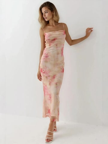 Hiccup Jurk in Roze: voorkant