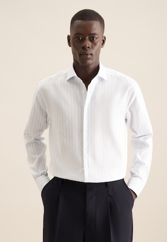 Coupe regular Chemise business SEIDENSTICKER en bleu : devant
