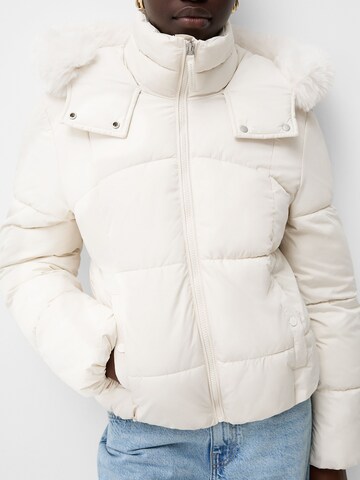 Giacca invernale di Bershka in beige