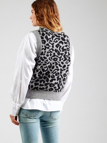 ABOUT YOU Strickweste 'Mirell' in Grau