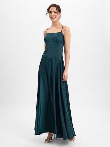 Marie Lund Evening dress in Green: front