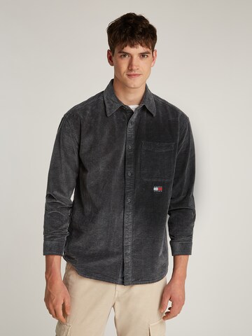 Fit confort Chemise Tommy Jeans en gris : devant