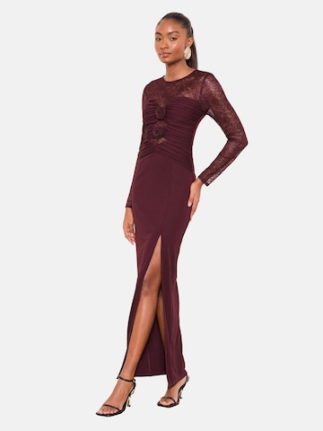 Robe Lipsy en rouge : devant