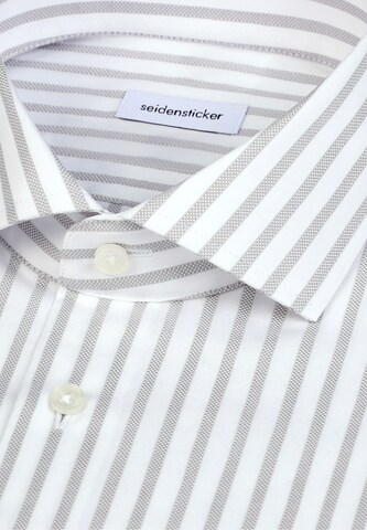 Coupe slim Chemise business 'Schwarze Rose' SEIDENSTICKER en gris