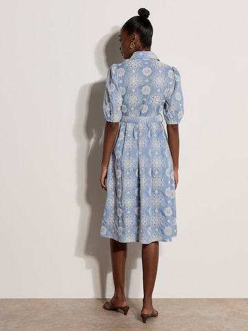 Robe ' ' Apricot en bleu