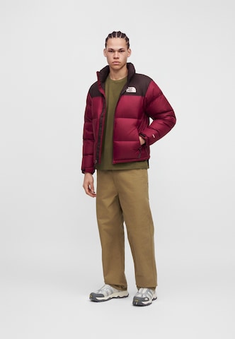 THE NORTH FACE Regular fit Winterjas '1996 Retro Nuptse' in Rood: voorkant