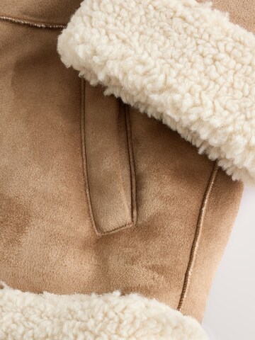 Next Mantel in Beige