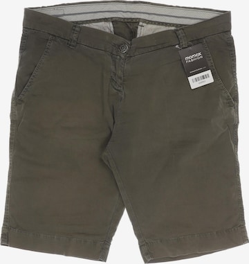 OPUS Shorts in M in Green: front