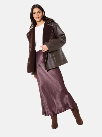 Friends Like These Between-seasons coat in Brown: front