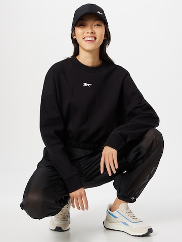 Reebok Athletic Sweatshirt in Black