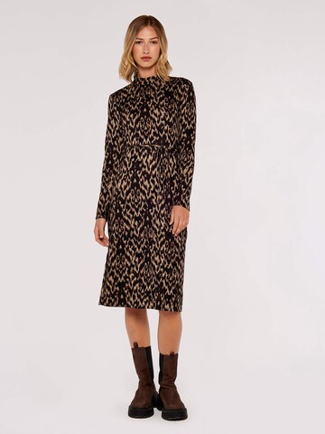 Apricot Kleid in Braun