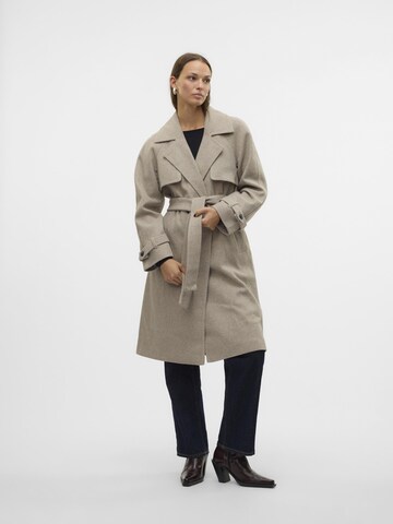 VERO MODA Overgangsfrakke 'POPMILEY' i beige