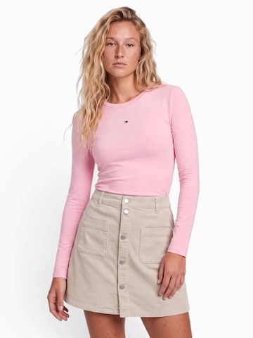 Tommy Jeans Shirt 'CLASSIC' in Pink: Vorderseite