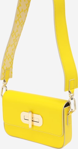 TOMMY HILFIGER Crossbody Bag in Yellow: front