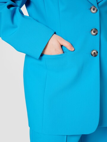 River Island Plus - Blazer en azul