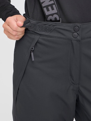North Bend Regular Outdoorbroek ' NBHildi W 10.000 mit wasserdichter Beschichtung ' in Grijs