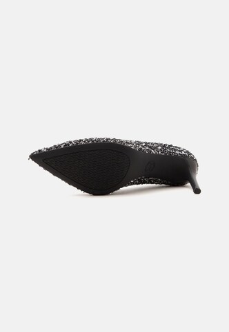 MICHAEL Michael Kors - Sapatos de salto 'ALINA FLEX' em preto
