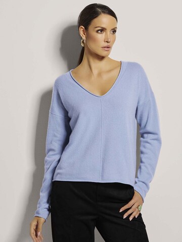 MADELEINE Trui in Blauw: voorkant