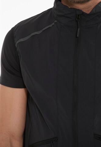 ENDURANCE Sportbodywarmer in Zwart