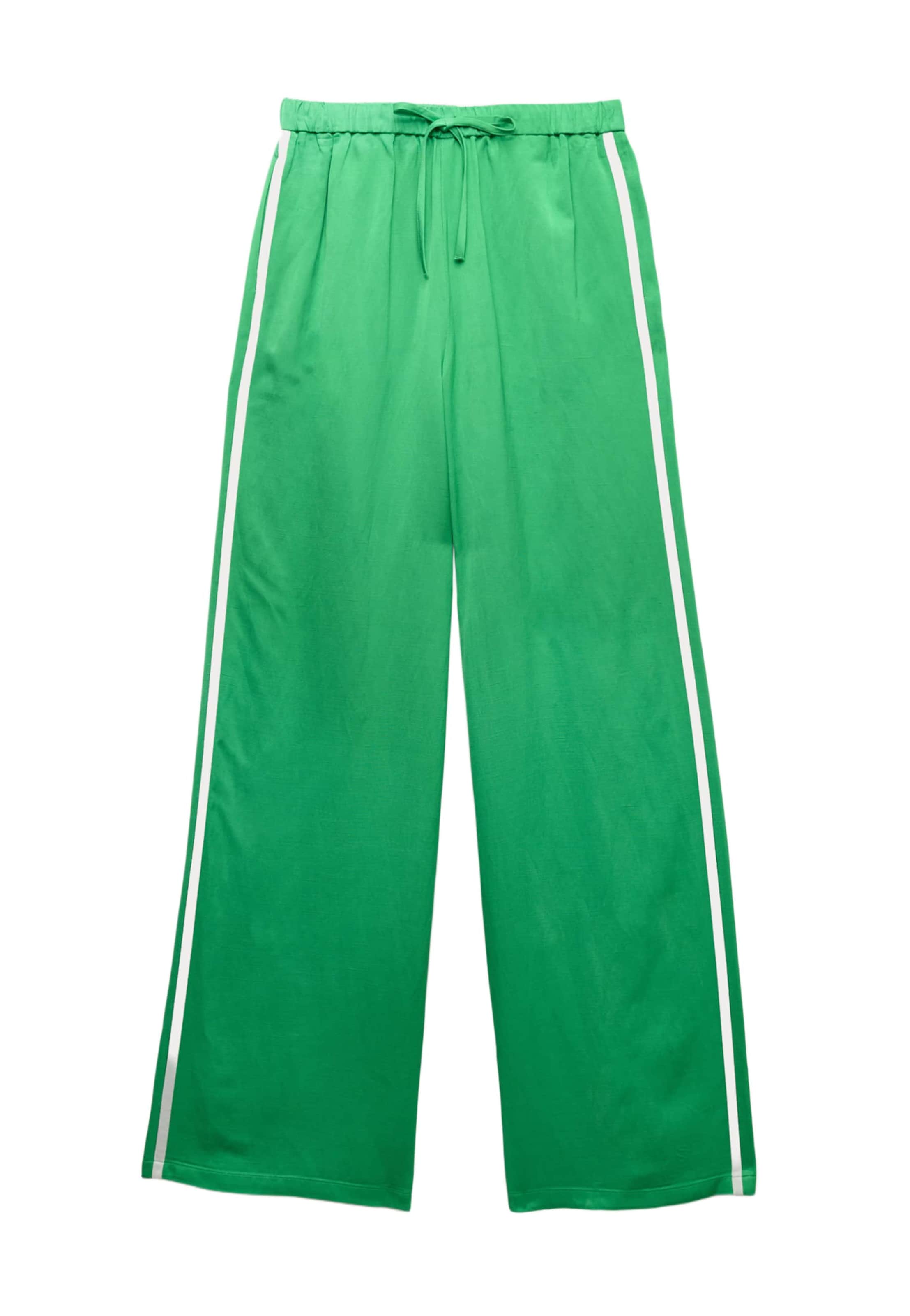 Marks & Spencer Trousers in 34 in Green / White, Item view