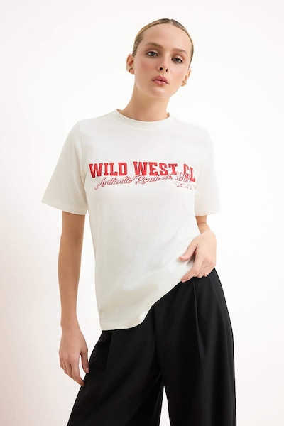 Trendyol T-shirt en XS en rouge / blanc, Vue avec produit