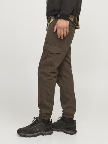 JACK & JONES Slimfit Cargobroek 'JJMarco Joe' in Bruin
