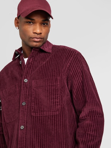 Coupe regular Chemise 'Peder' SELECTED HOMME en rouge