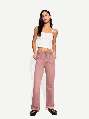 Flared Jeans di Bershka in rosa: frontale