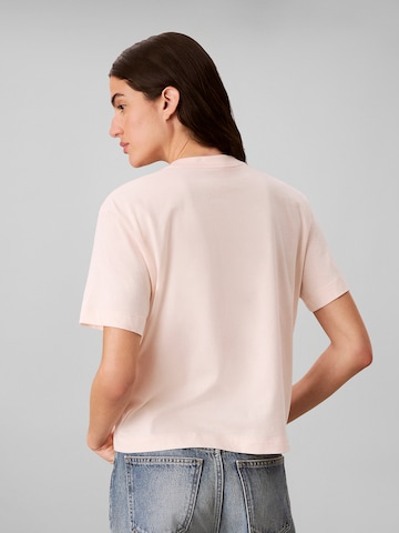 Calvin Klein Jeans Regular T-Shirt in Pink
