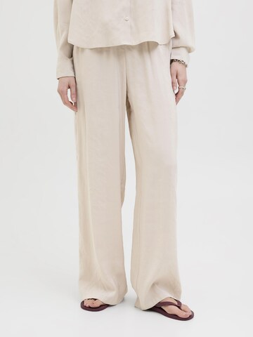 Regular Pantalon 'JXFIE' JJXX en beige : devant