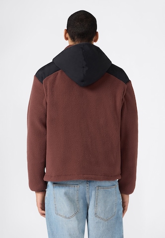 Champion - Chaqueta polar en marrón