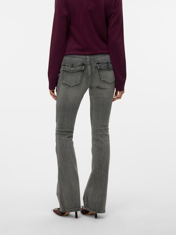 VERO MODA - regular Vaquero 'VMFlash' en gris