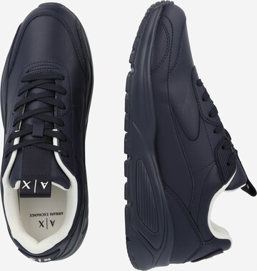 ARMANI EXCHANGE Låg sneaker i blå