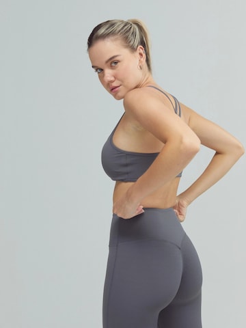 DRILLS Apparel Skinny Leggings 'ACTIVE Scrunch Leggings' in Grey