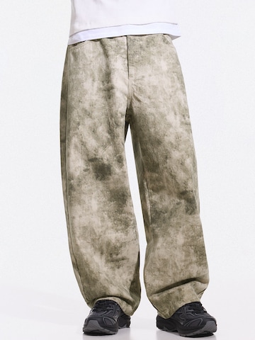 Baggy Pantalon Bershka en vert : devant