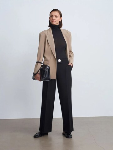 Wide leg Pantaloni di Dilvin in nero