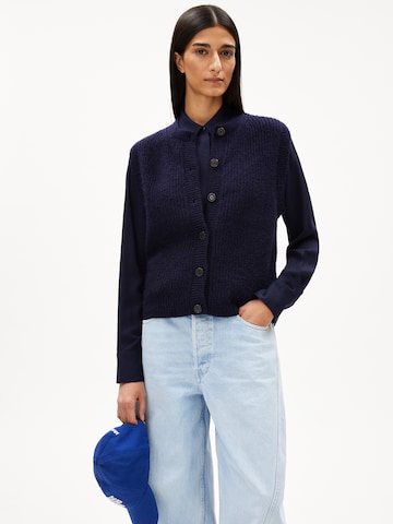 ARMEDANGELS Top in Blauw: voorkant