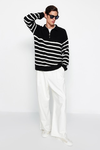 Trendyol - Pullover em preto