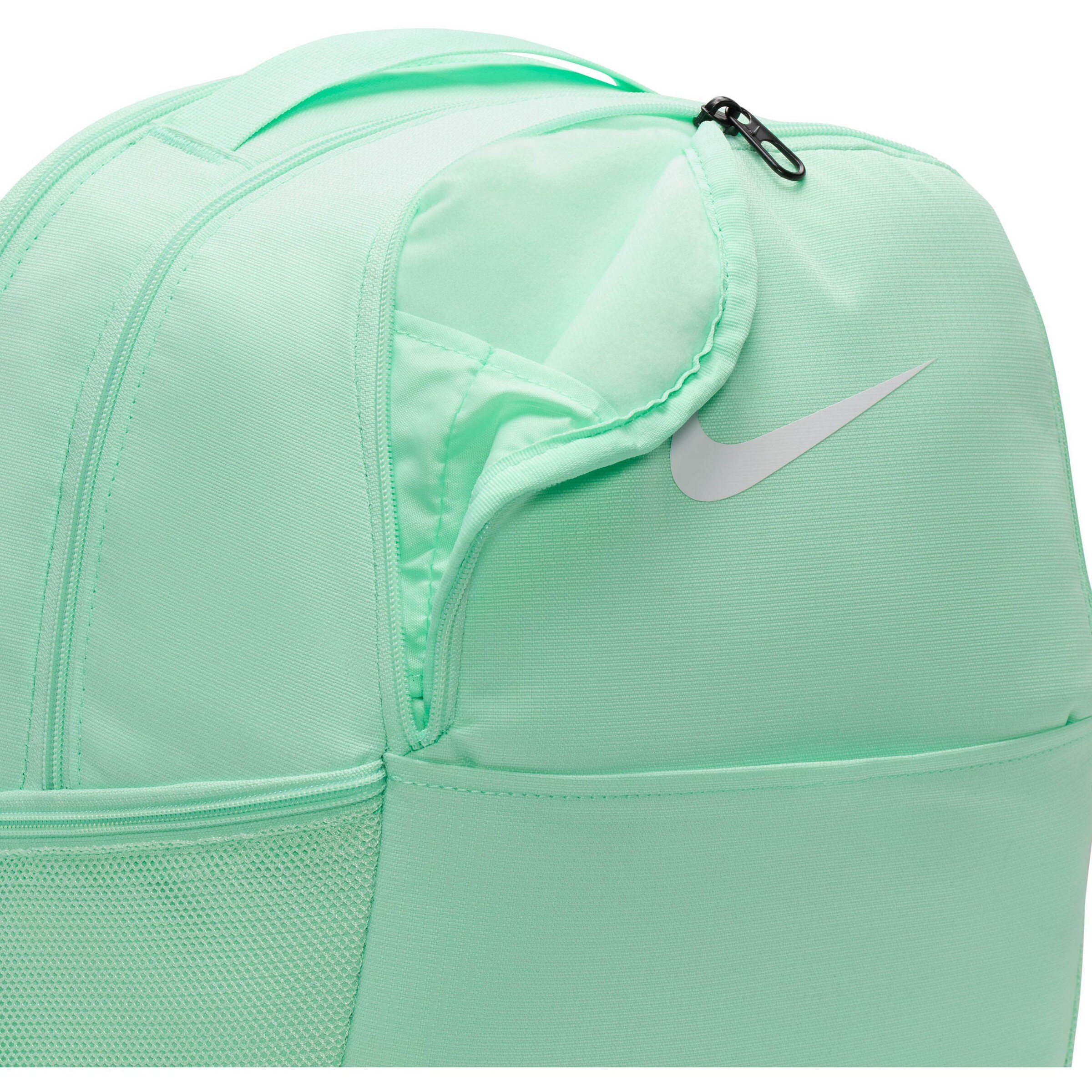 NIKE Sports Bag 'Brasilia 9.5' in Green