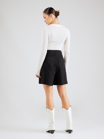 Marks & Spencer Wide Leg Shorts in Schwarz