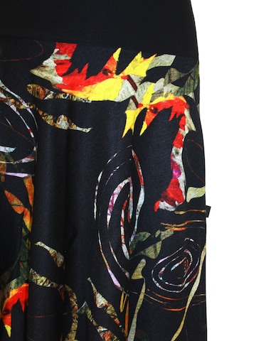 dunkle design Skirt 'Punta die Roma' in Black