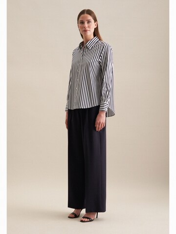 SEIDENSTICKER Blouse 'Schwarze Rose' in Blauw