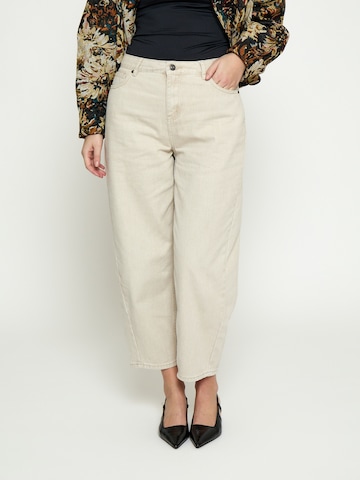 Peppercorn - regular Vaquero 'Namira' en beige: frente