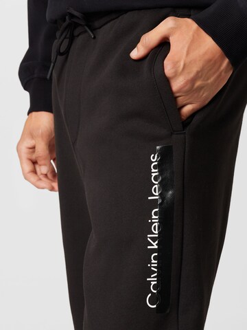 Calvin Klein Jeans Regular Trousers in Black