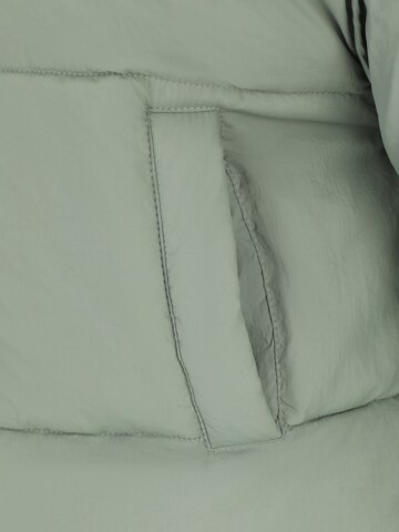 Only Petite Winter Jacket 'ONLELLIE' in Green