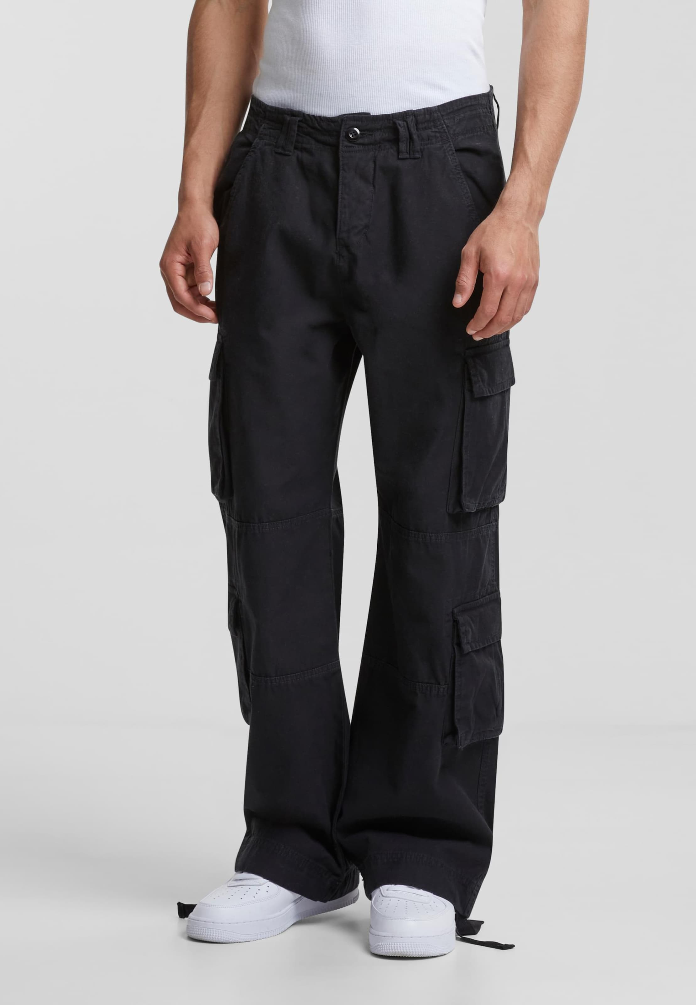 Urban Classics Regular Cargo trousers in Black ABOUT YOU