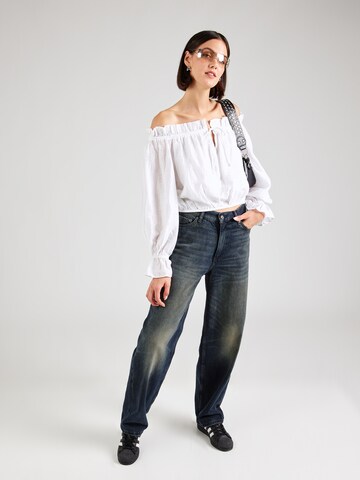 Gina Tricot Μπλούζα σε λευκό