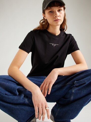 Tommy Jeans T-Shirt 'ESSENTIAL' in Schwarz