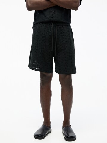 Pull&Bear Loosefit Broek in Zwart: voorkant
