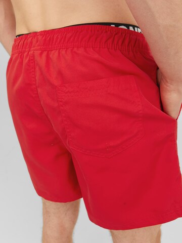 JACK & JONES - Calções de banho 'Fiji' em vermelho